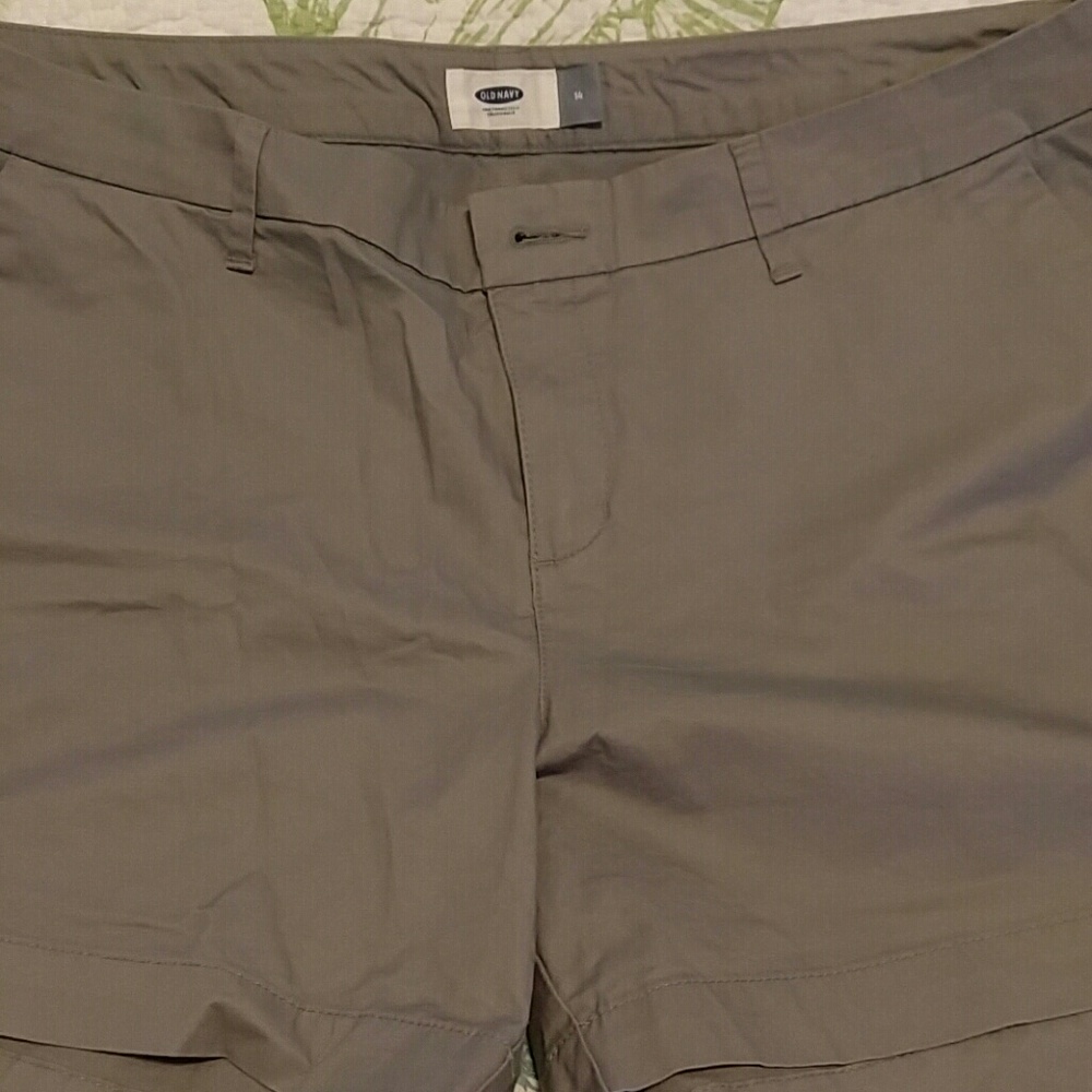 2 pairs of new old navy shorts
